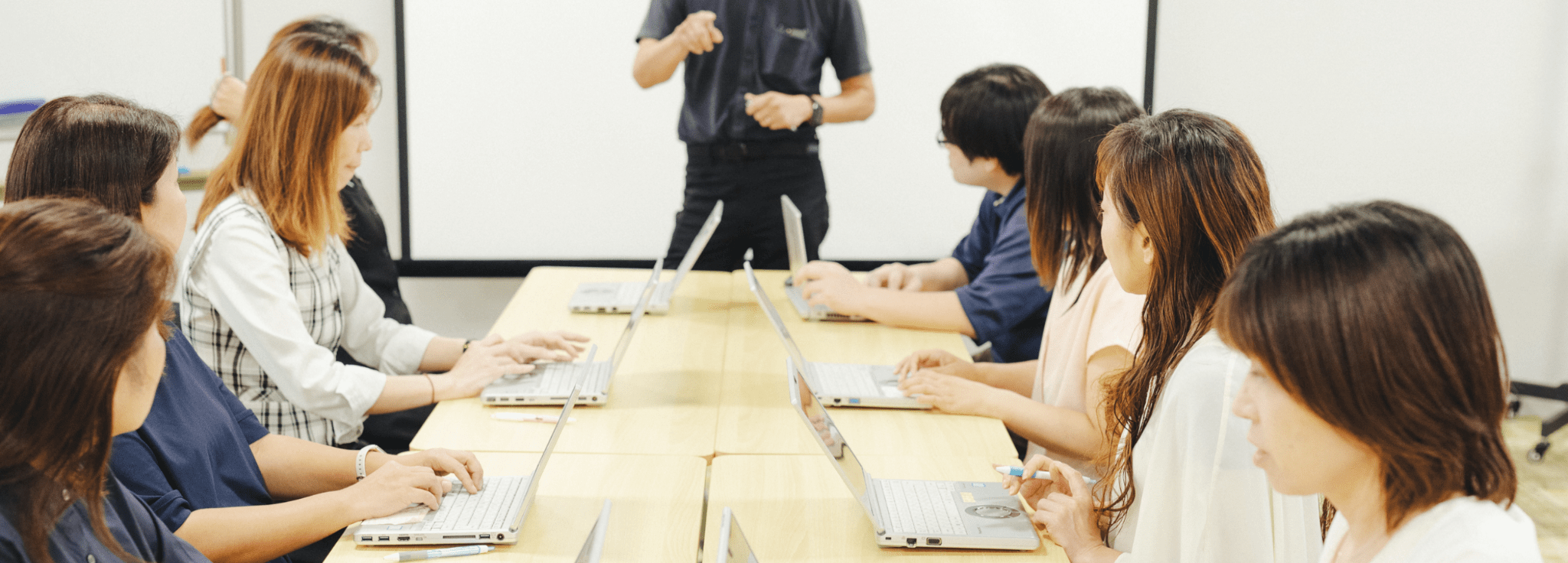 採用情報FV画像